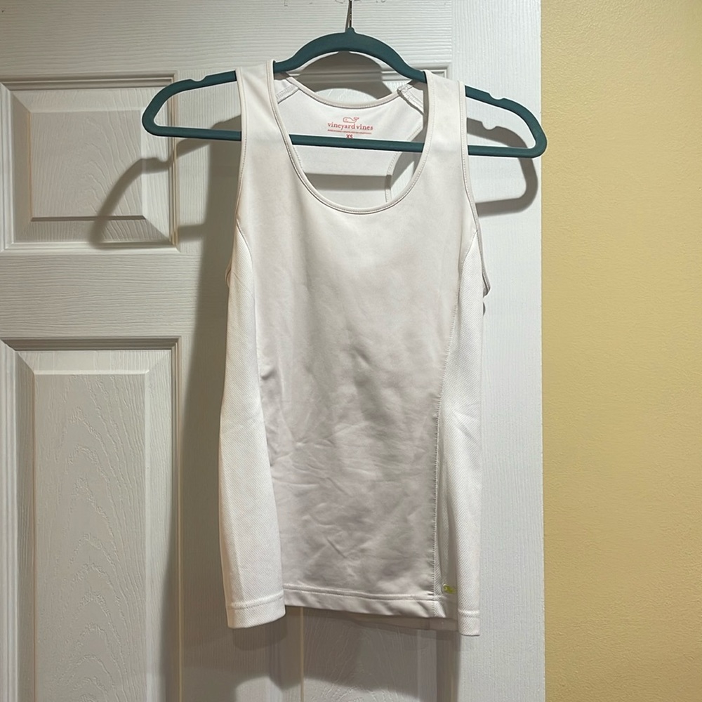 Vineyard vines athletic tank
